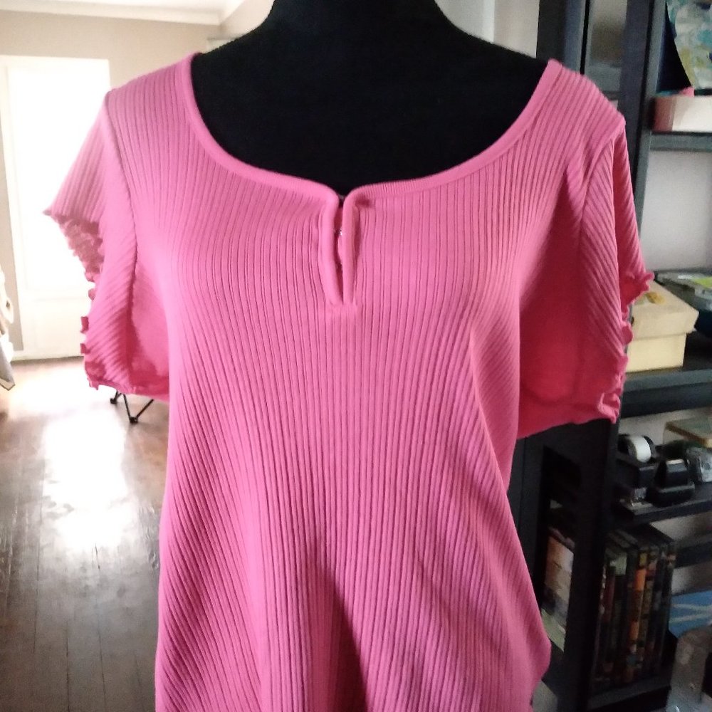 Pink Ribbed Short-Sleeved Knit Top | Size M/L